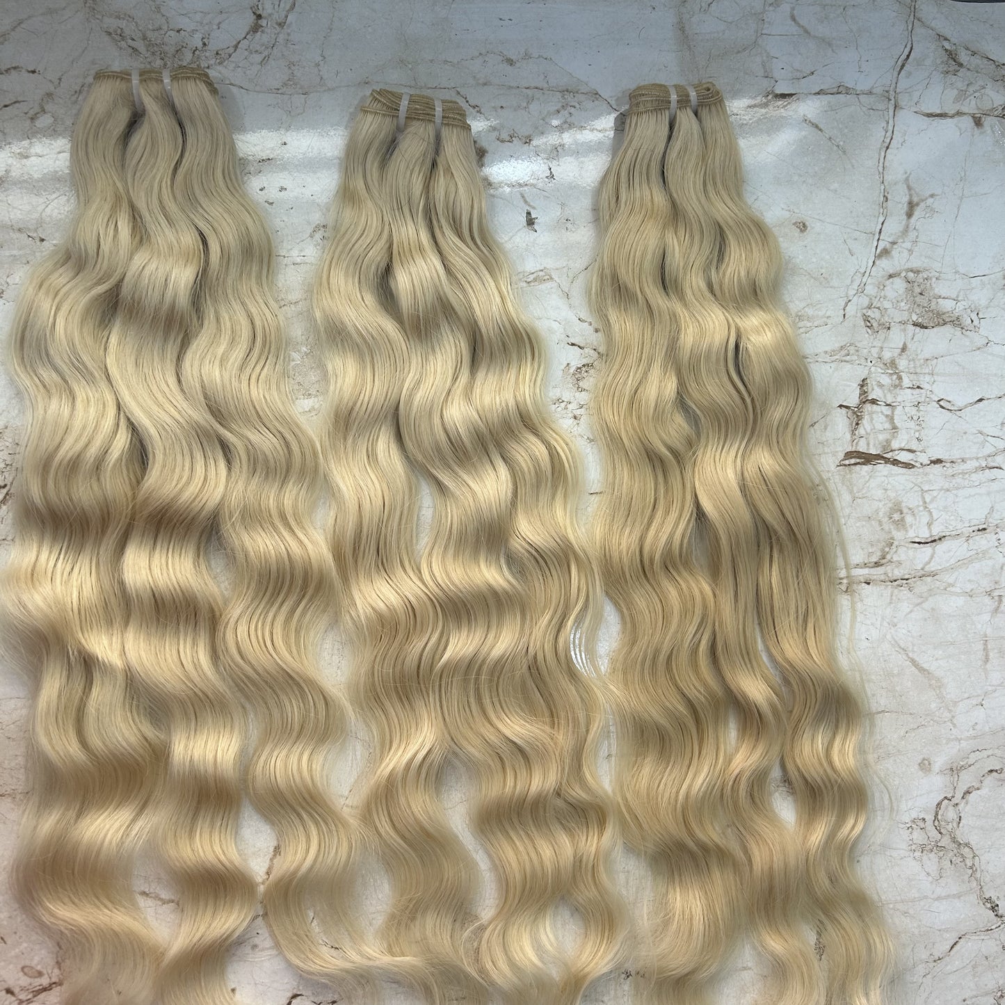 613 Blonde Wavy Human Hair Bundles